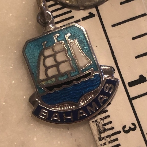 VTG Sterling Silver Miniature Bahamas Ship Ocean Charm Bracelet Charm 16mm - Picture 3 of 3
